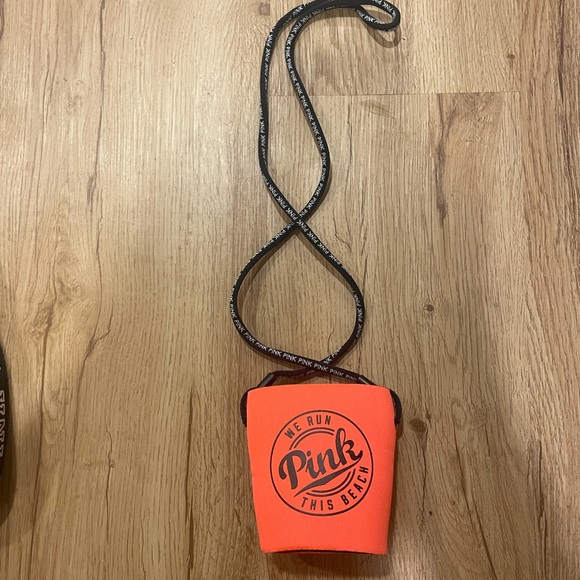 Never Used Coral Pink Fanny Pack w/ Matching Cousy - Picture 4 of 5